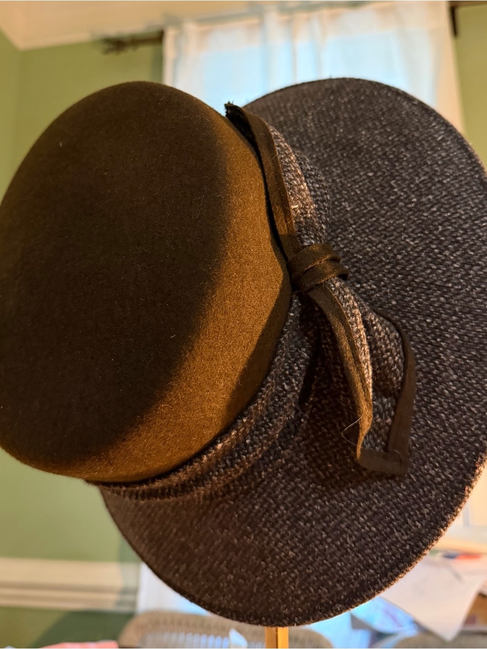 Women’s Black Straw & Felt Contrast Cap